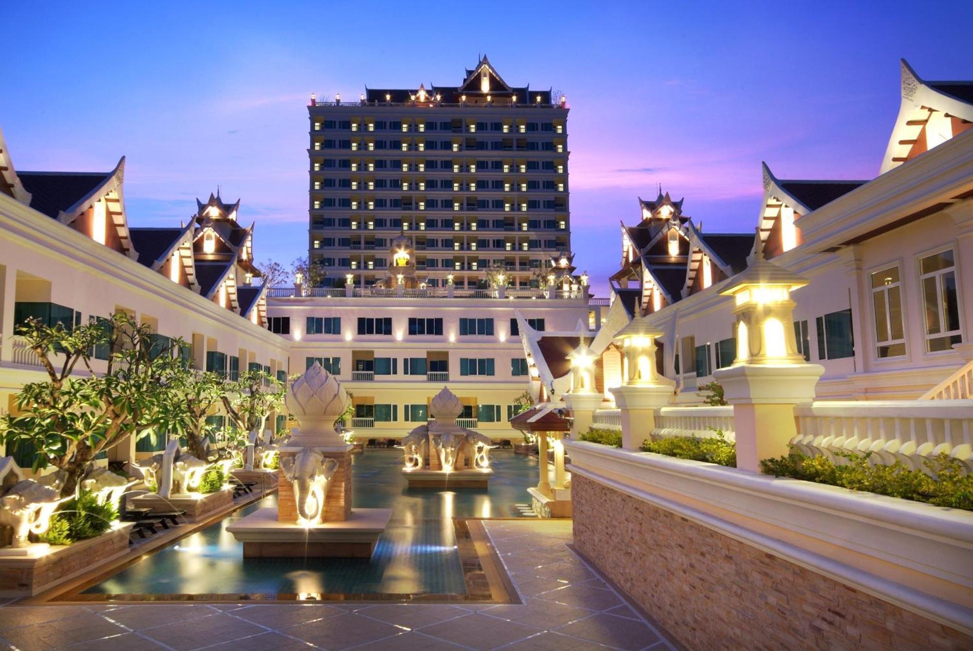 Grand Pacific Sovereign Resort & Spa Cha-Am Exterior foto